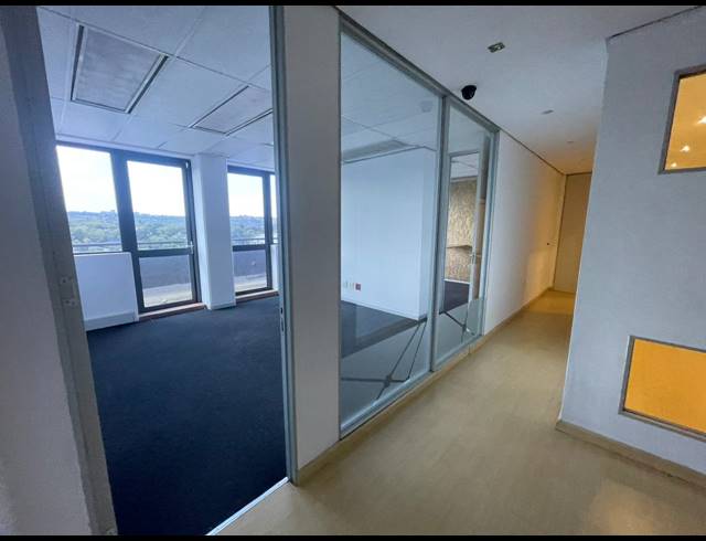222M² OFFICE TO LET IN ROSEBANK